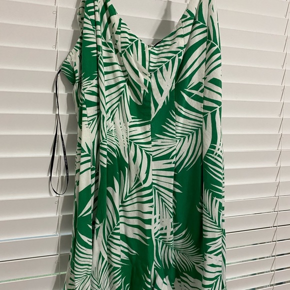 Forever 21 romper - Picture 2 of 3